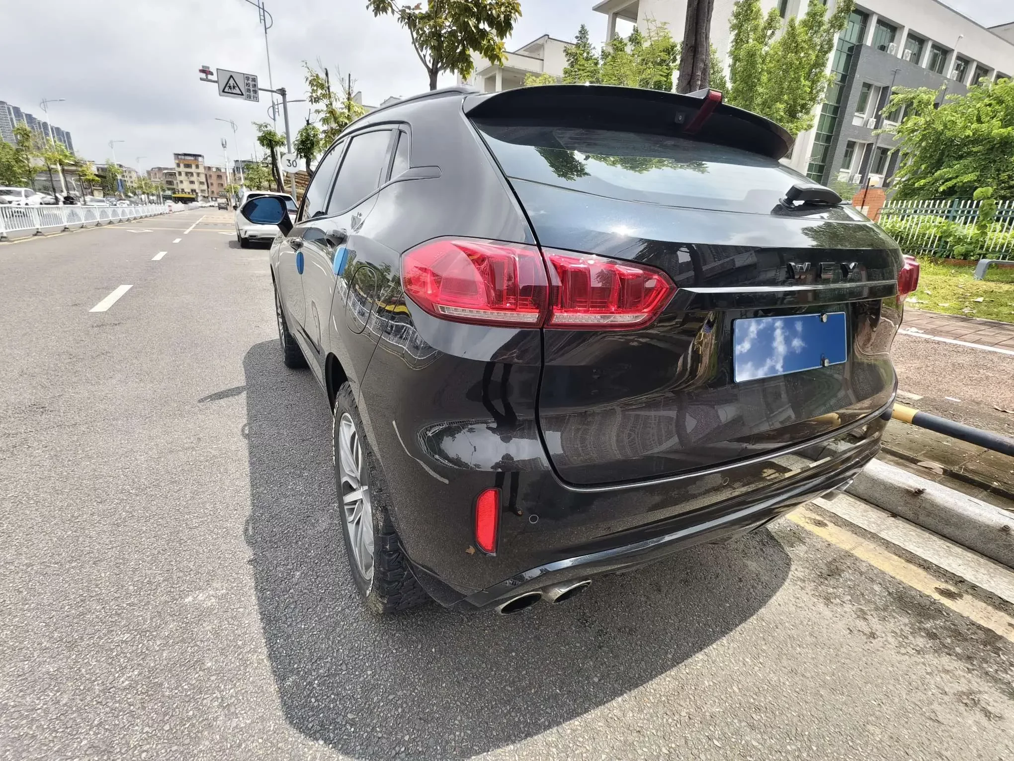 Wey Wei brand VV5