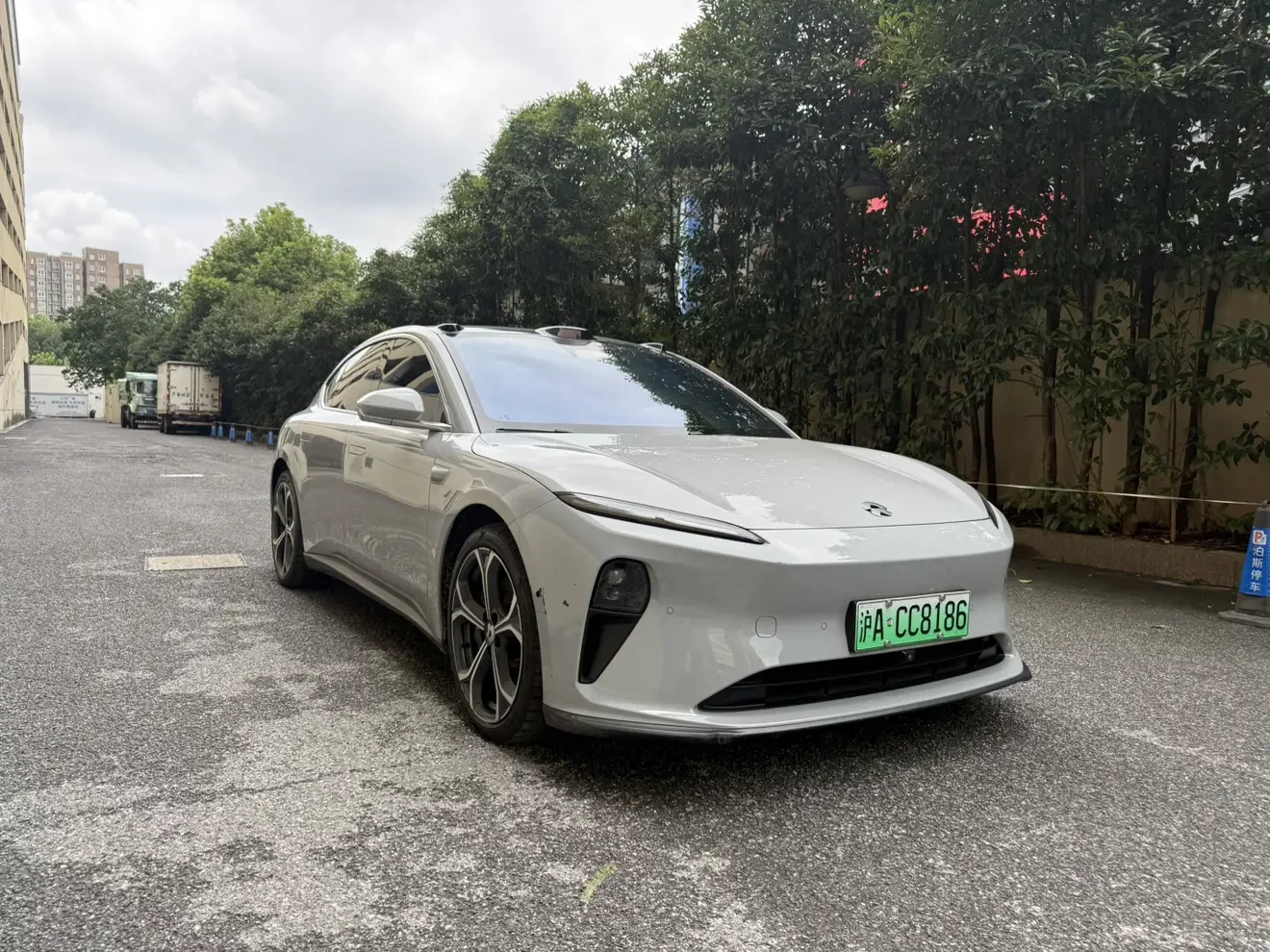 NIO ET5