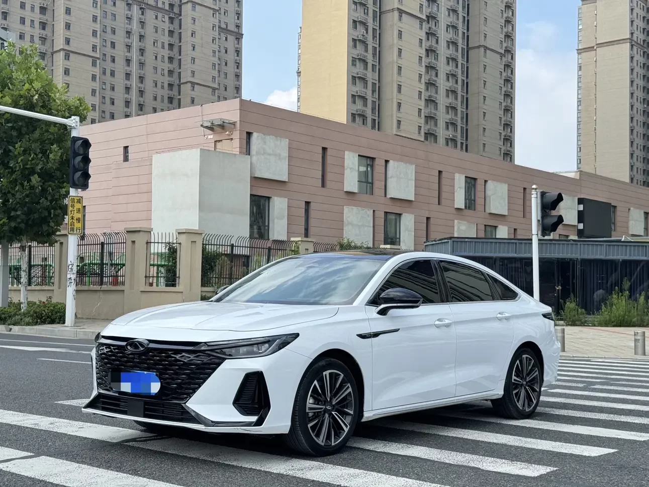 Chery Arrizo 8