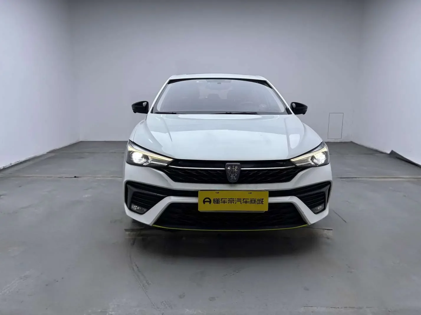 Roewe i5