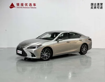 Lexus ES, 2025 — купить с доставкой из Китая