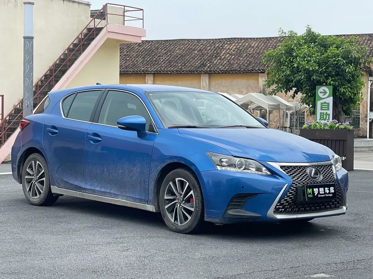 Lexus CT