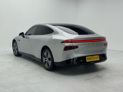 XPeng P7