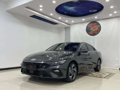 Hyundai Elantra