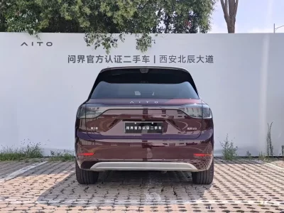 AITO M9