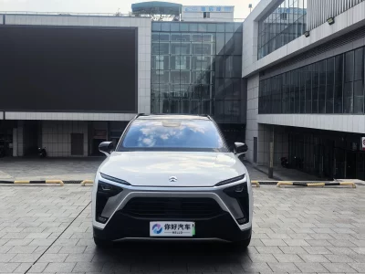 NIO ES8