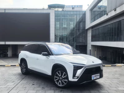 NIO ES8