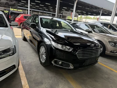 Ford Taurus