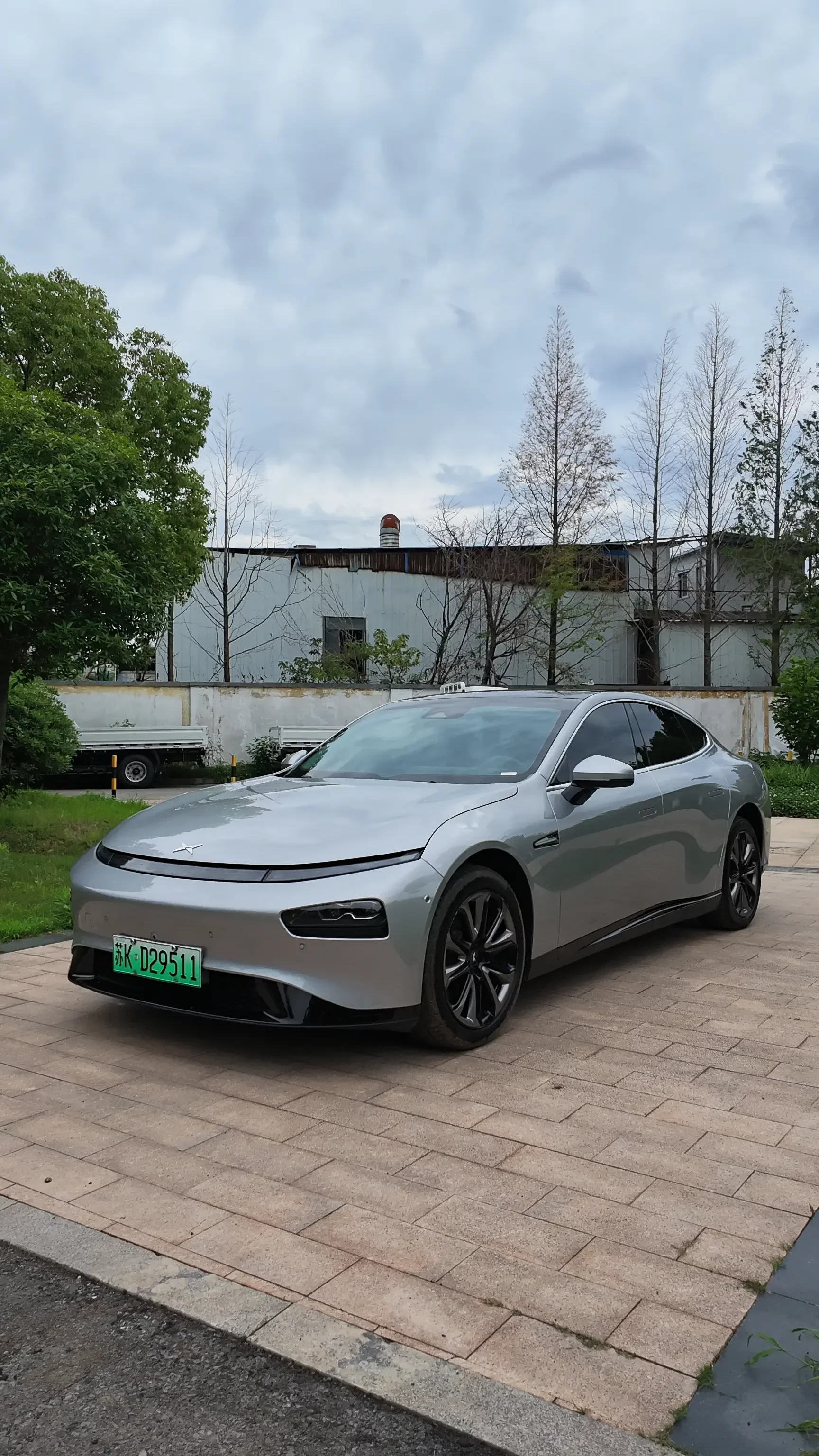 XPENG P7