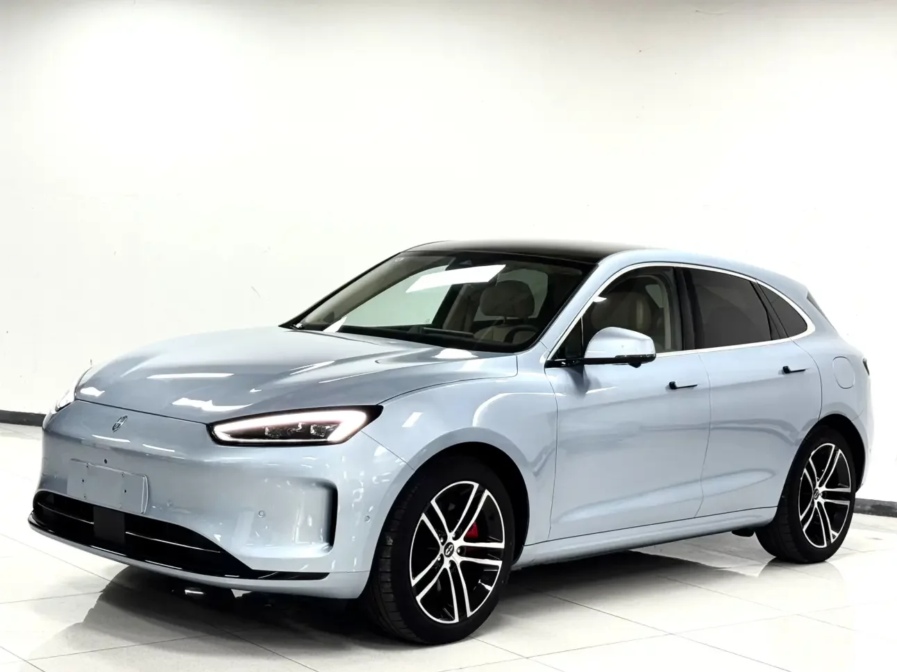 AITO M5