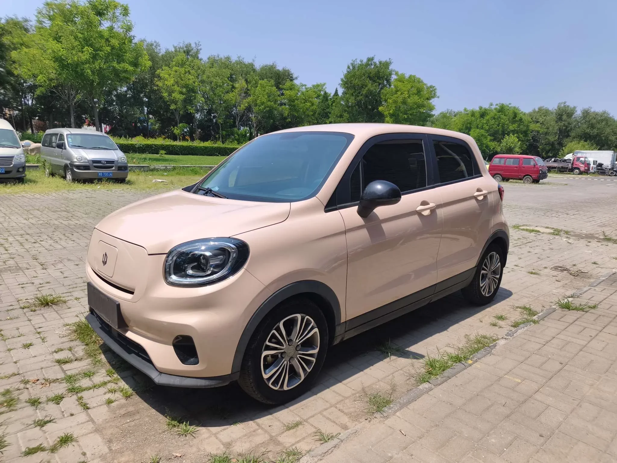 LEAPMOTOR T03