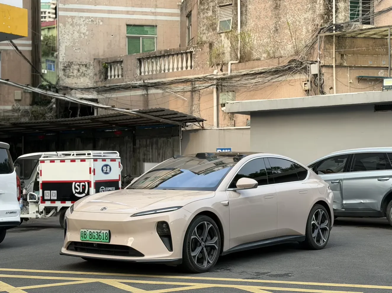 NIO ET5T