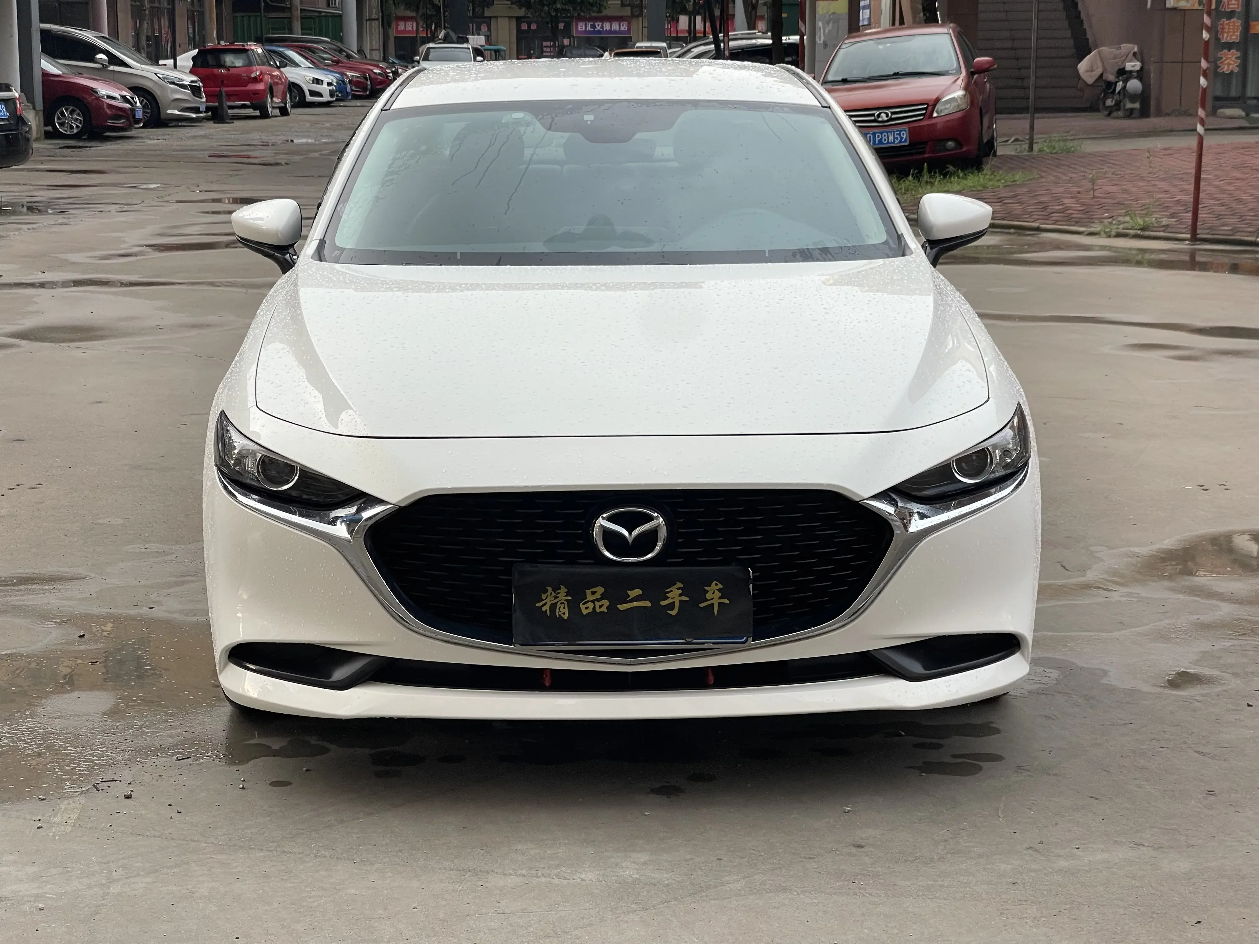 Mazda Axela (3)
