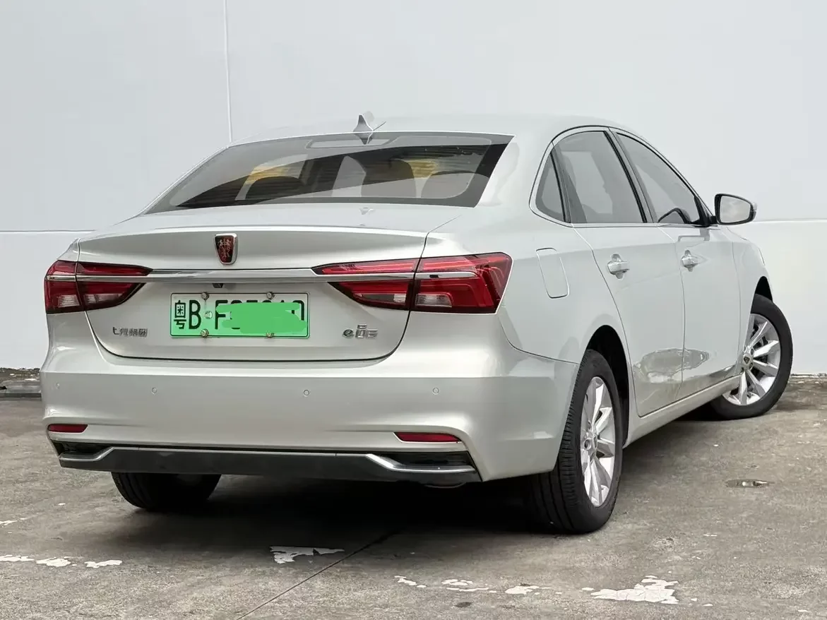 Roewe ei6