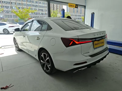 Roewe i5