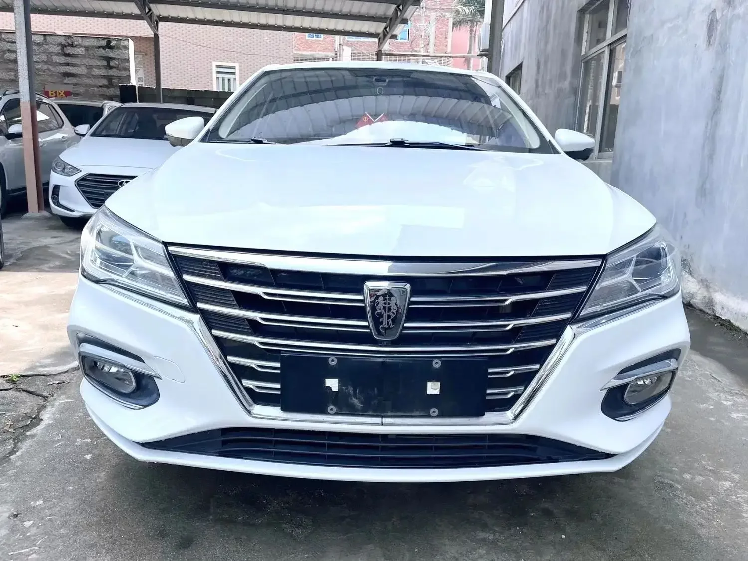 Roewe i5
