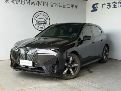 BMW iX