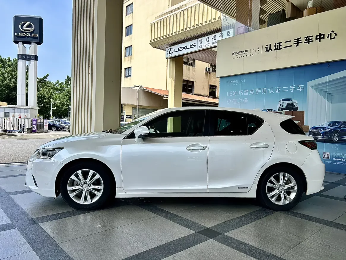 Lexus CT