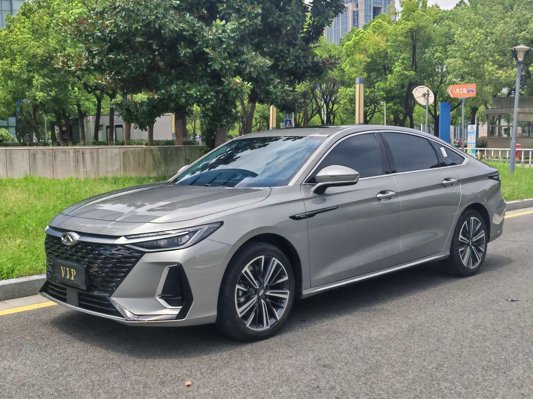 Chery Arrizo 8