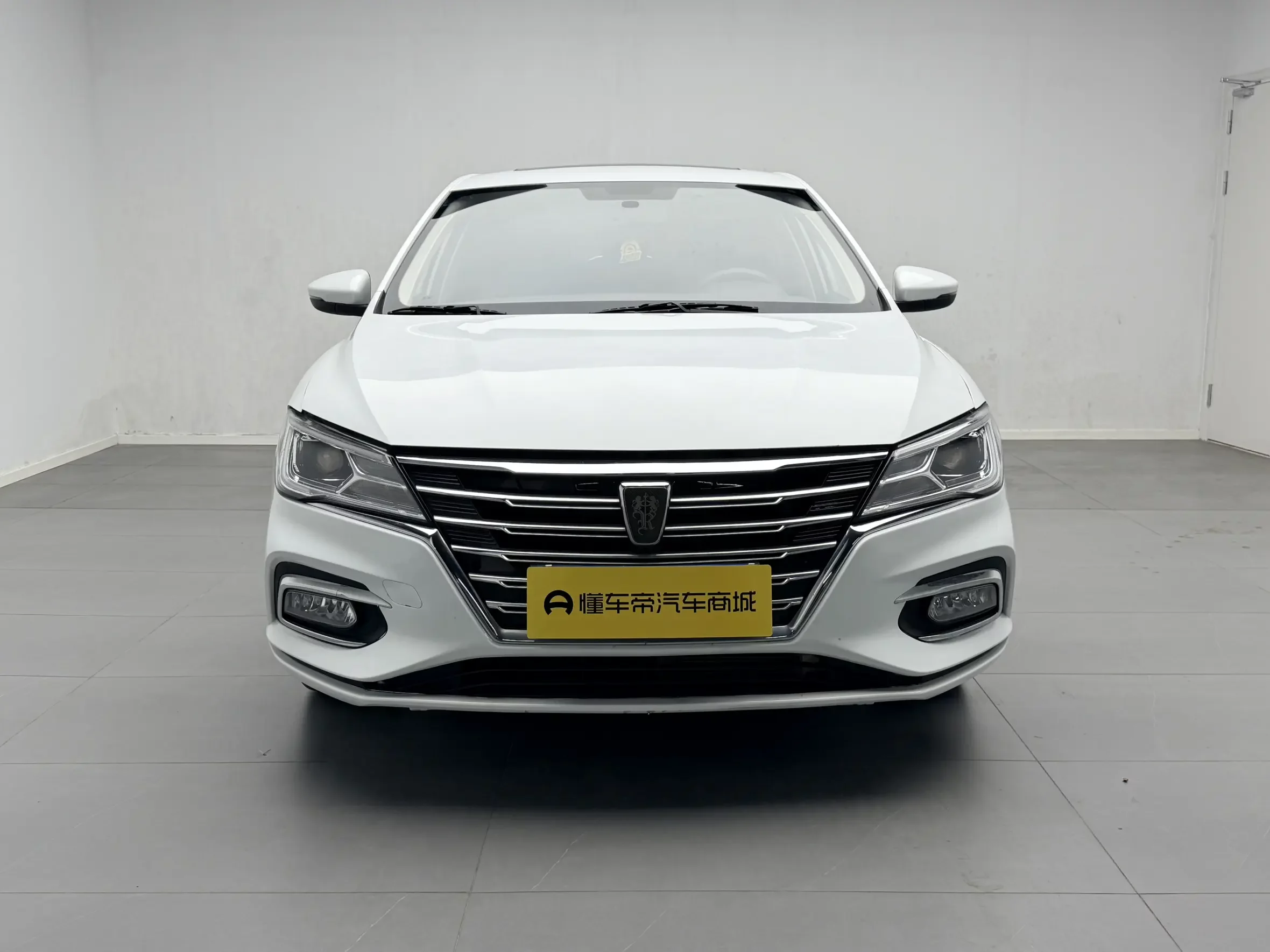 Roewe i5