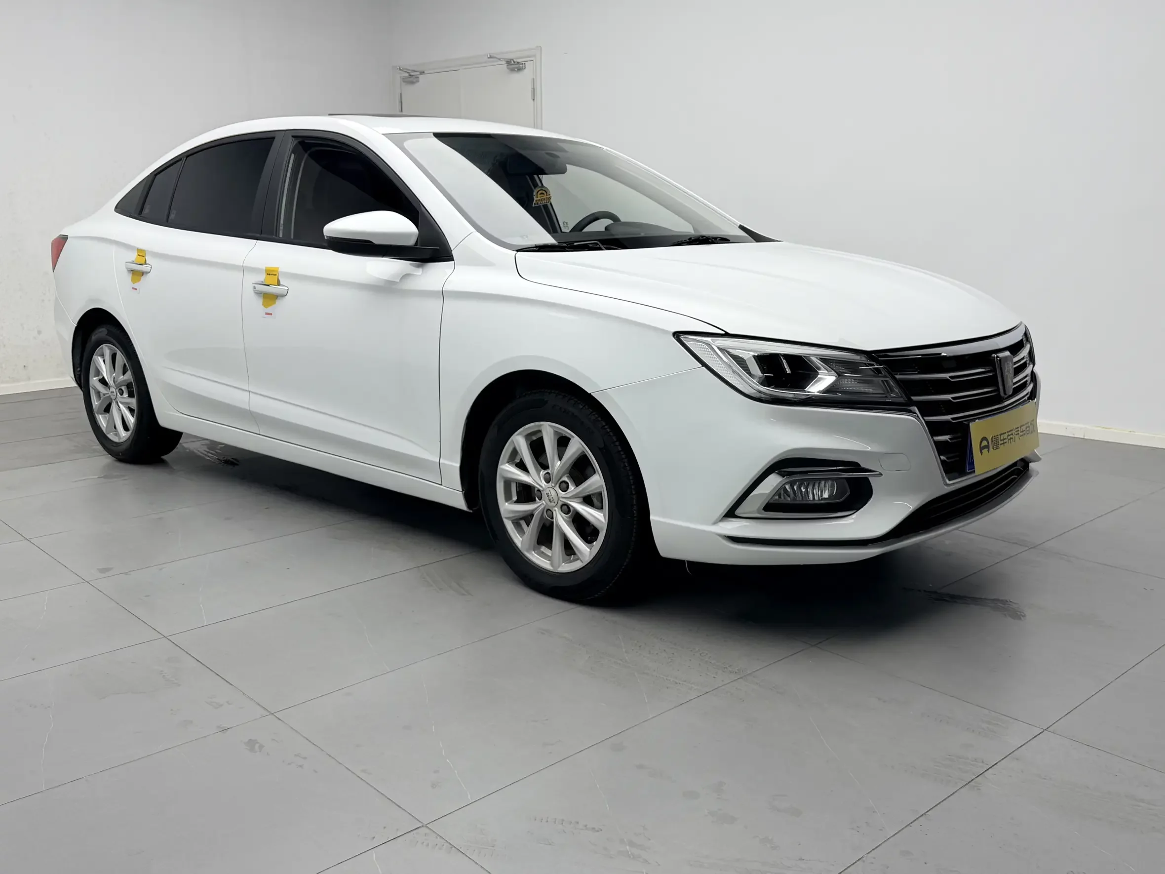Roewe i5