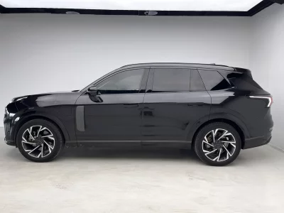 Lynk & Co 09 EM-P