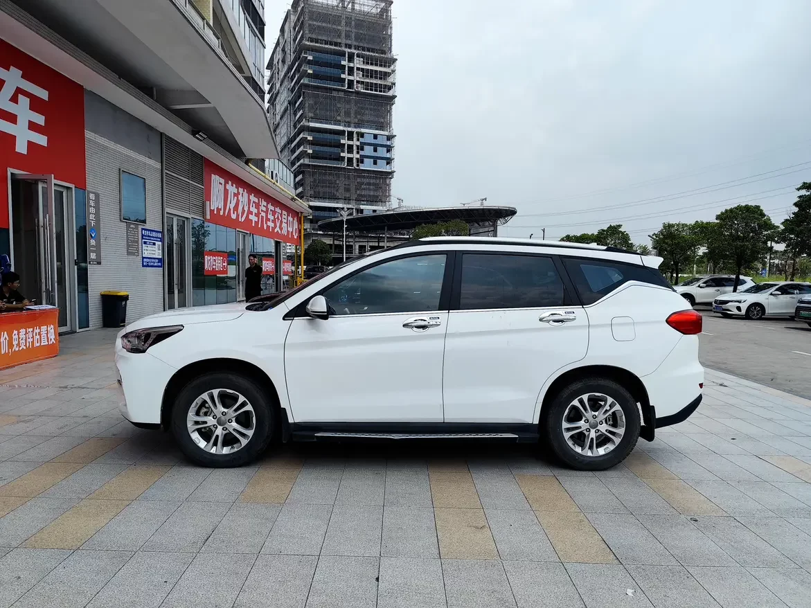 Haval M6