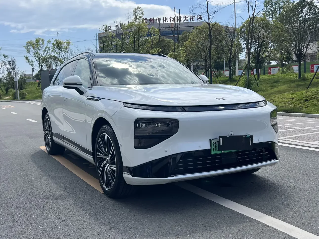Xpeng G9