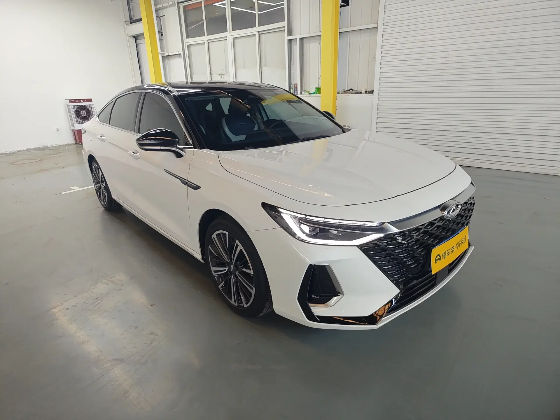 Chery Arrizo 8