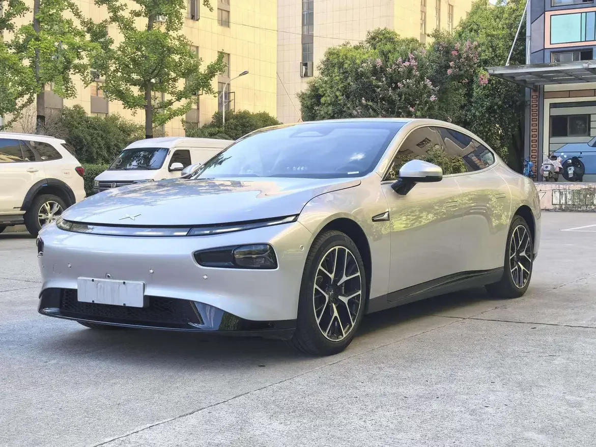 Xpeng P7