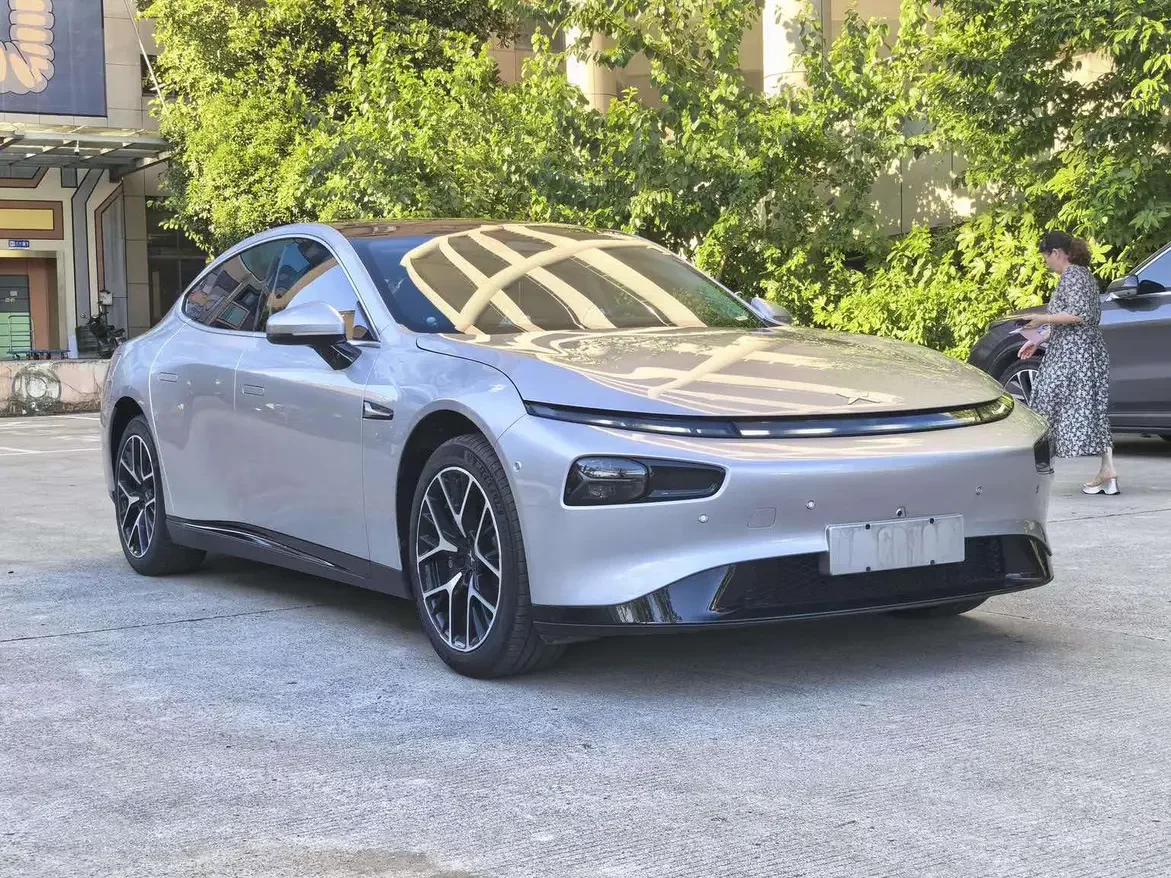 Xpeng P7