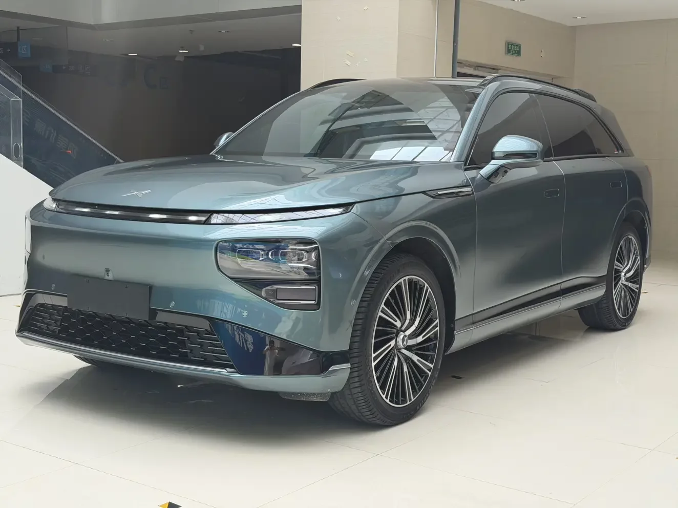 Xpeng G9