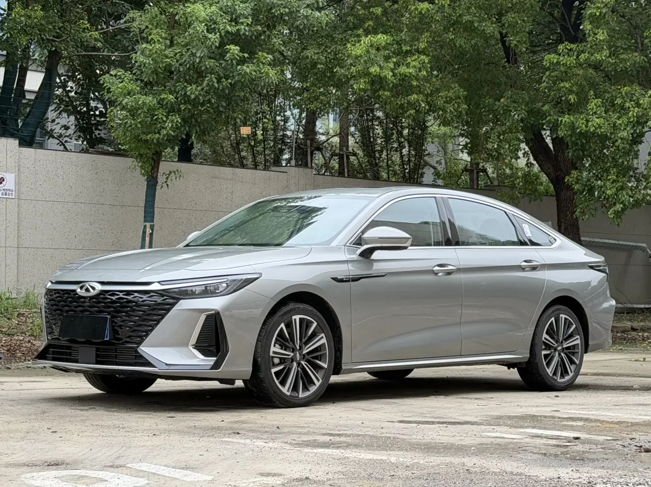 Chery Arrizo 8