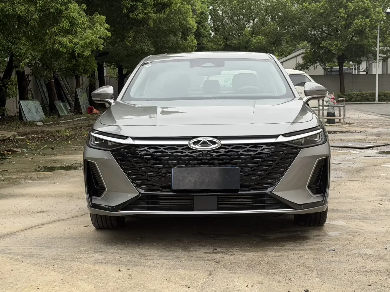 Chery Arrizo 8