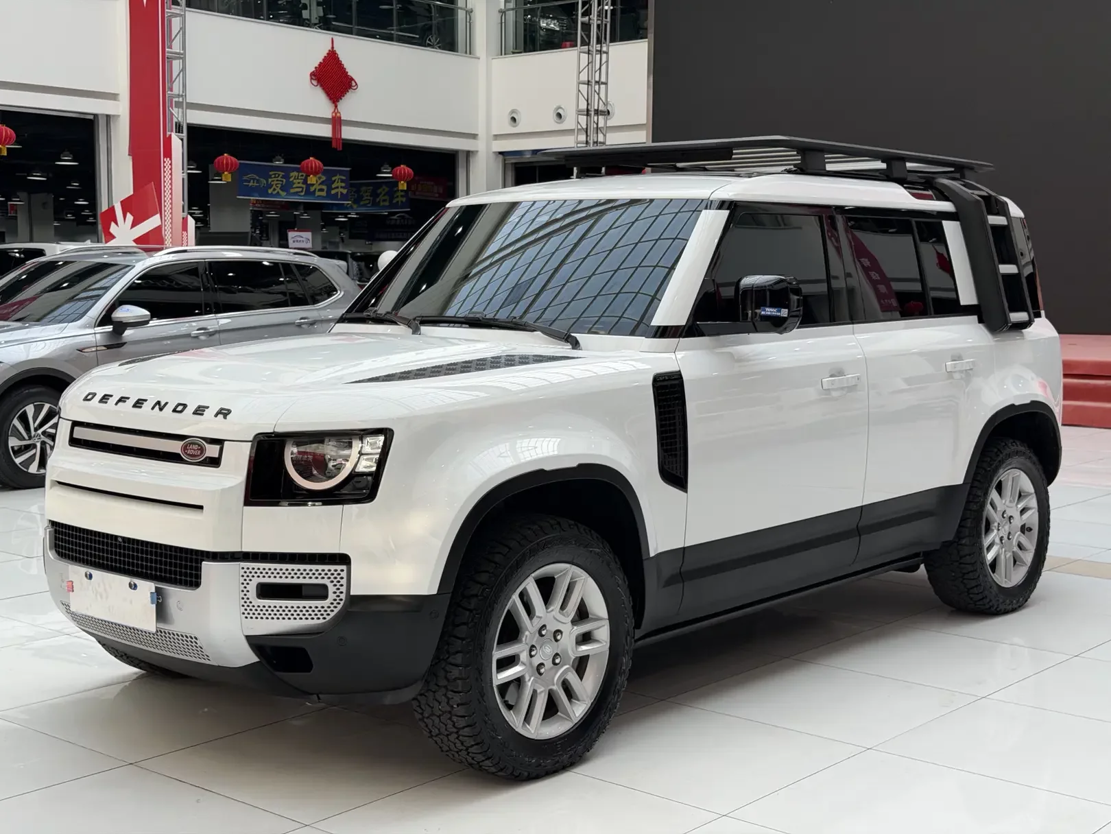 LAND ROVER DEFENDER