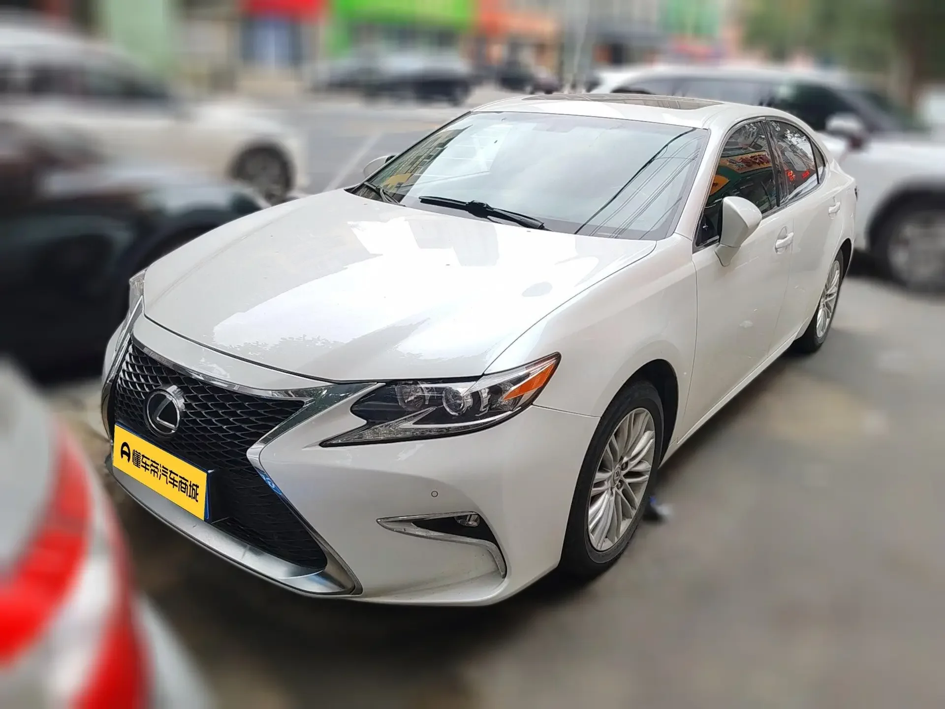 Lexus ES