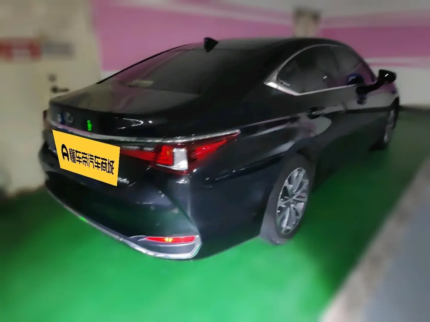 Lexus ES