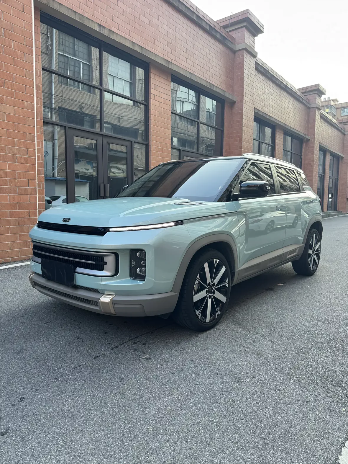 GEELY ICON