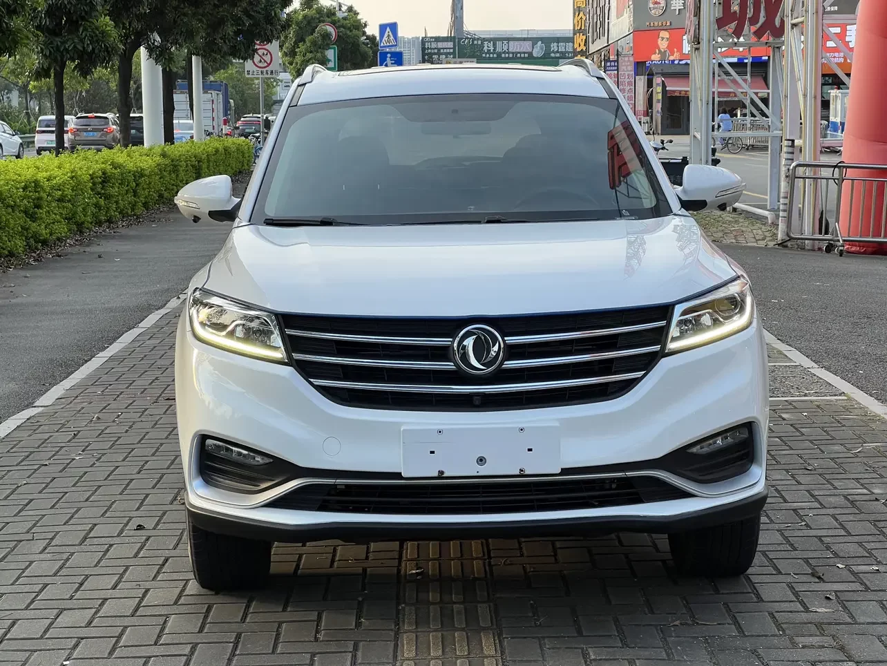 Dongfeng Fengon 580