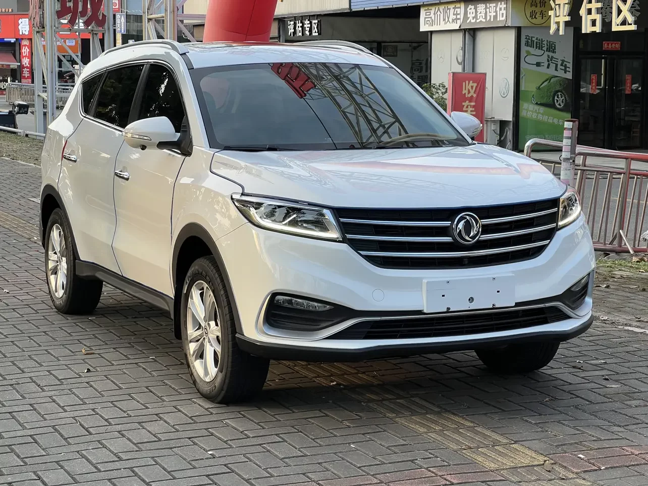 Dongfeng Fengon 580