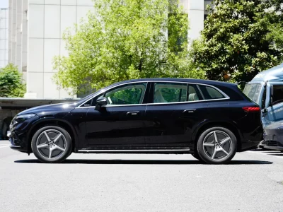Mercedes-Benz EQS SUV