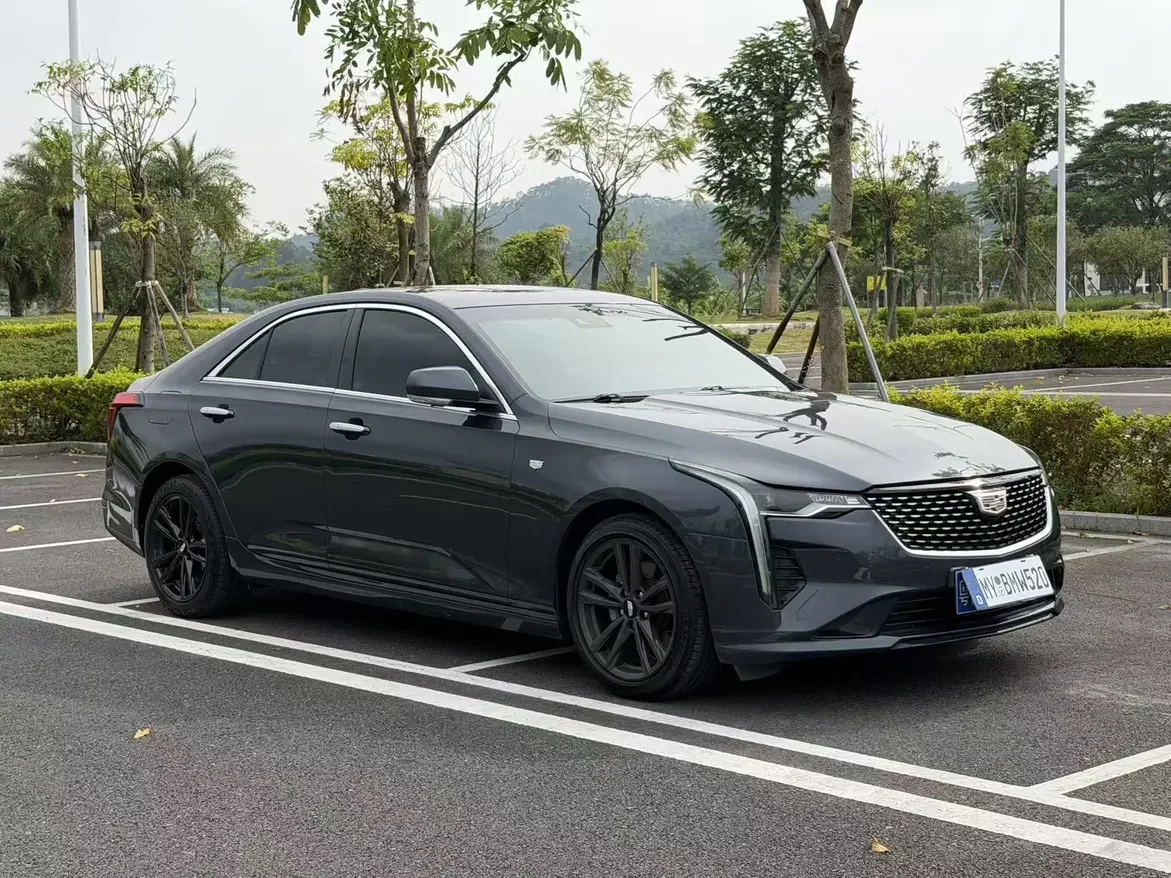 Cadillac CT4