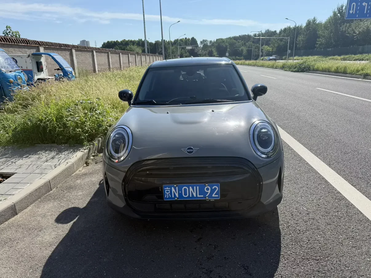 MINI 