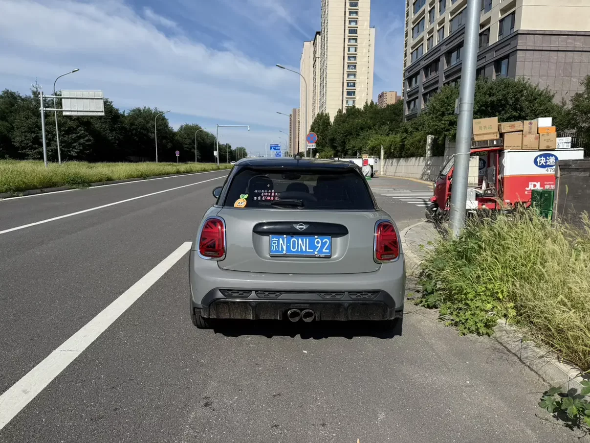 MINI MINI
