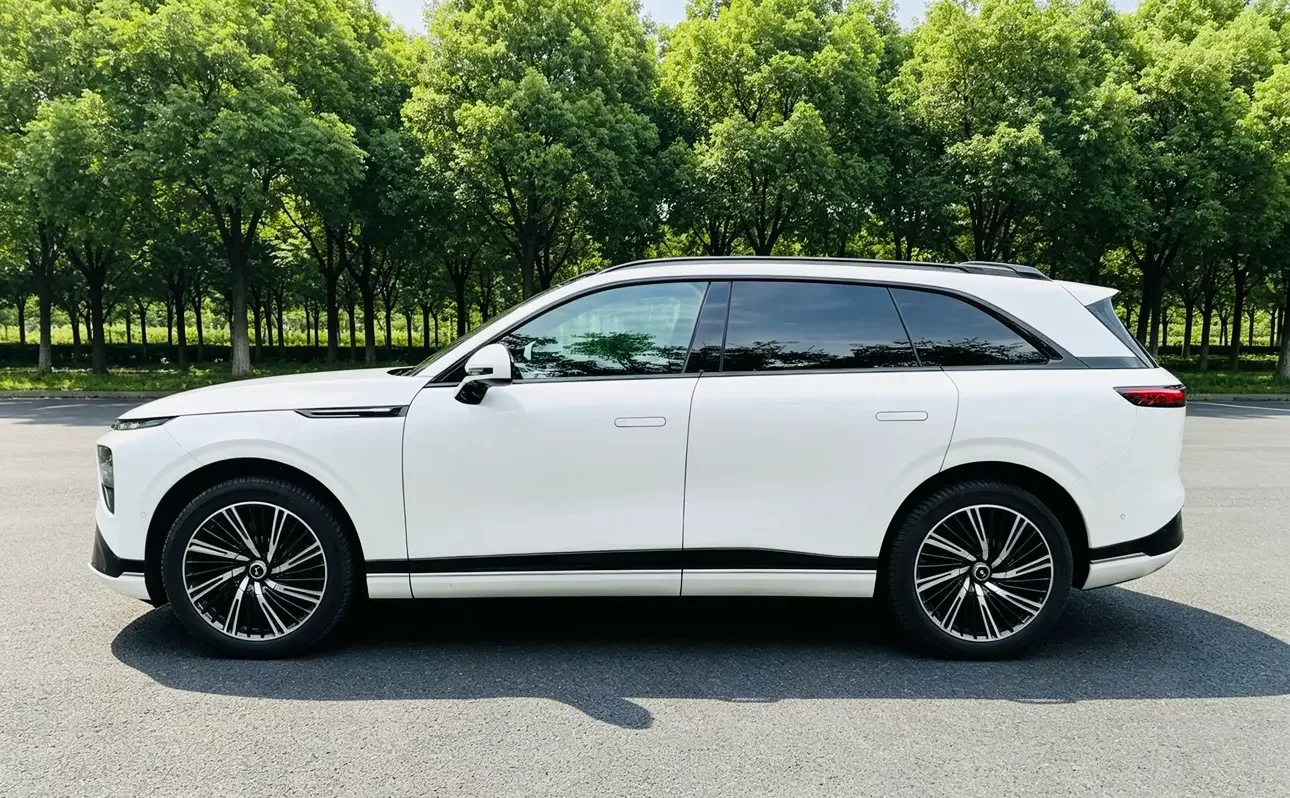 Xpeng G9