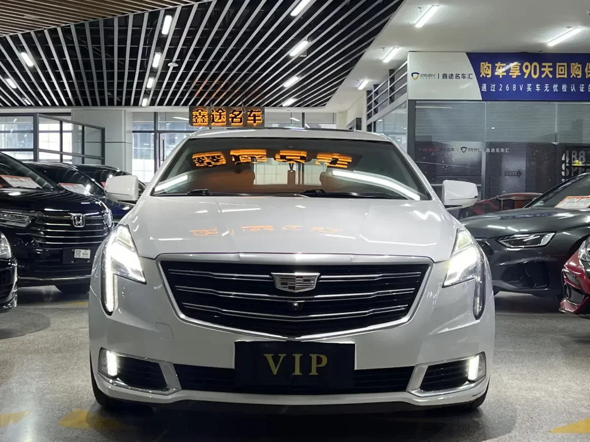 Cadillac XTS