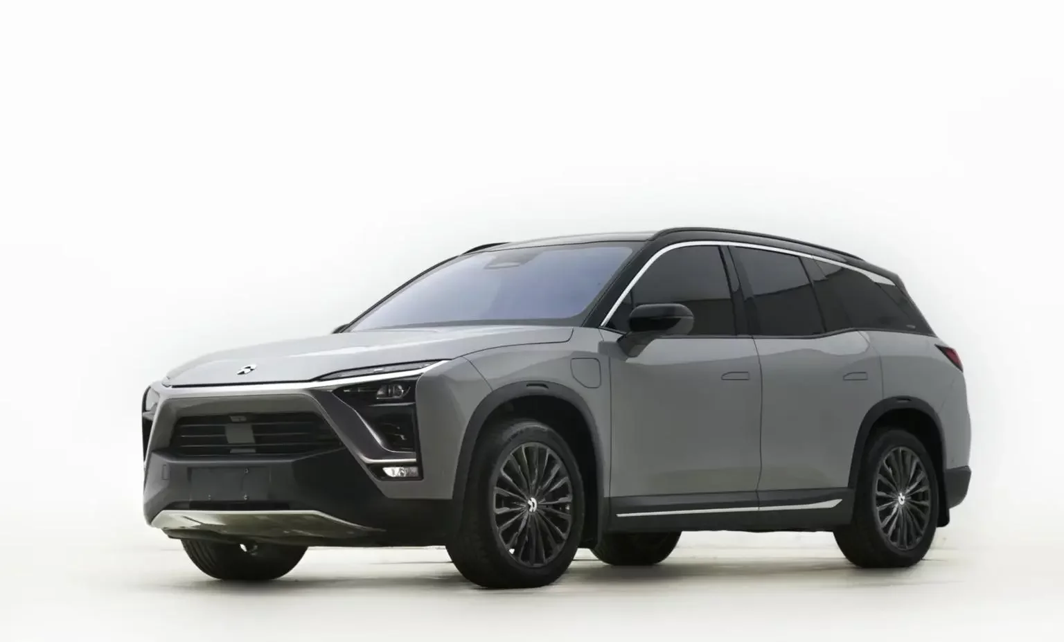 NIO ES8
