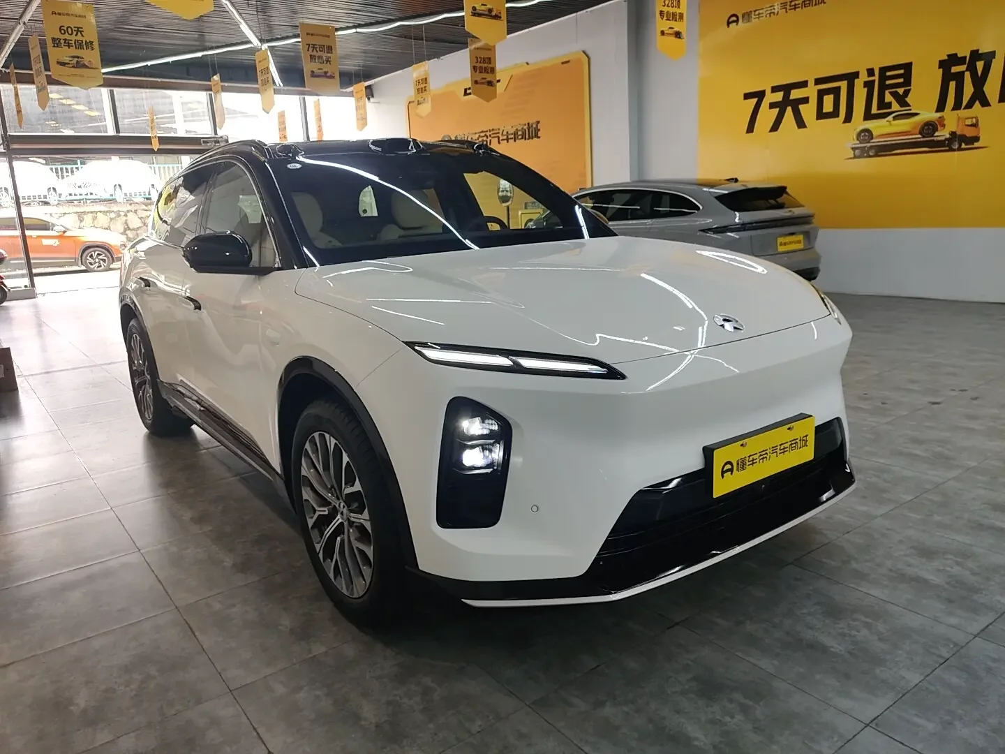 NIO ES6
