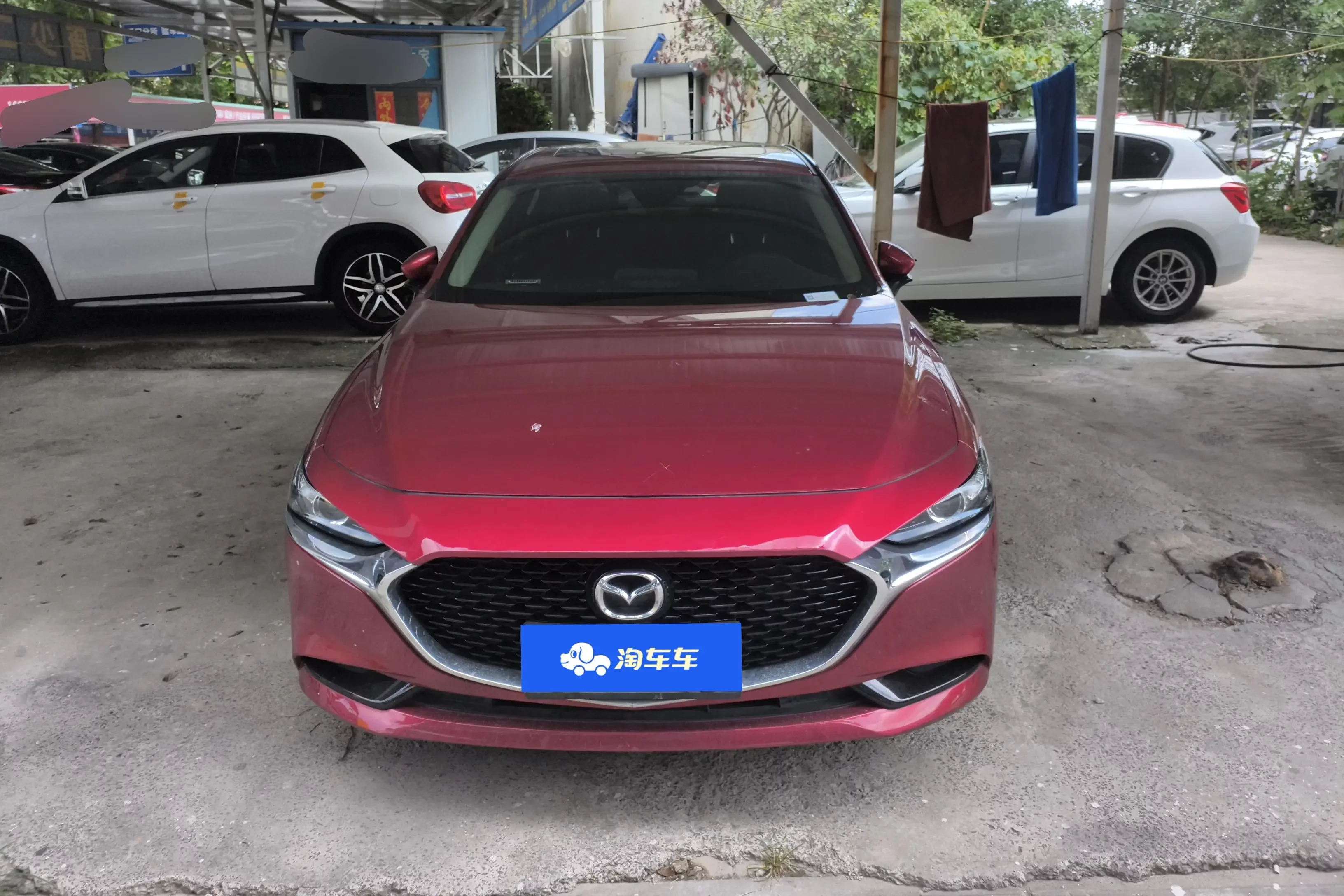 Mazda Axela (3)