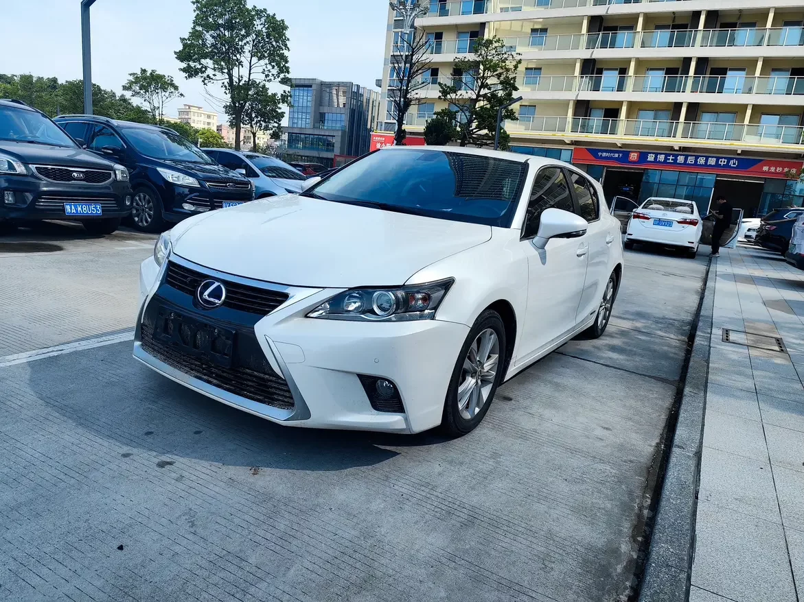 Lexus CT